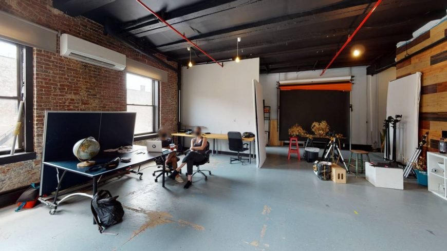 $2850 / 815ft2 – Office Loft. Perfect for Photography/Videography Studio! (Clinton Hill)