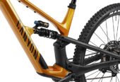 2024 Canyon Spectral CF 8 CLLCTV Mountain Bike (KINGCYCLESPORT)