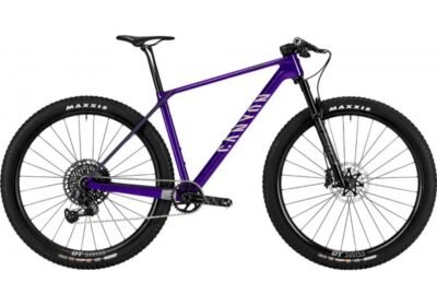 2024-Canyon-Exceed-CF-SLX-CLLCTV-Mountain-Bike-01